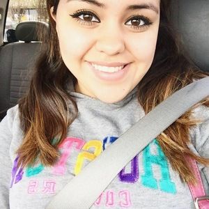 Meet your Posher, Jacquelyn